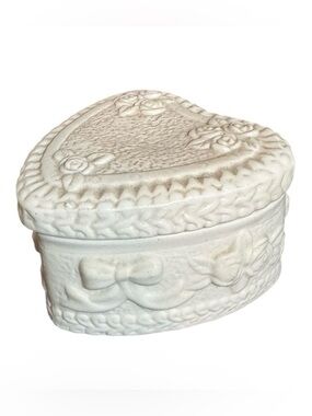 Heart-Shaped Ceramic Trinket Box